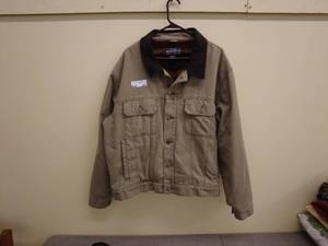 lot 257 image: Woolrich Mens XL Outdoor Jacket