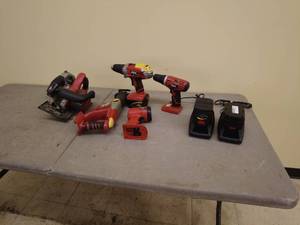 lot 5 image: Skil Power Tool Set with Chargers - 7 Pieces