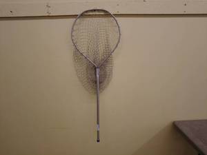 lot 288 image: Sturdy Fishing Net with Telescopic Handle