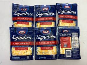 lot 430 image: B. 6x 8oz Kraft Signuature Cheddar Blend Shredded