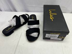 lot 19 image: RR. Lulus-Size 8.5 Devin-Black