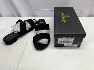 lot 23 image: RR. Lulus-Size 8.5 Devin-Black