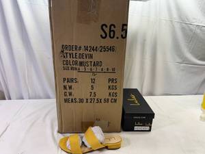 lot 49 image: 12- Lulus-Size 6.5 Devin-Mustard
