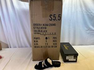 lot 51 image: 12- Lulus-Size 5.5 Devin-Black