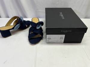 lot 67 image: KK. New Talbots Shoes 8M-Dark Denim Georgia Knot