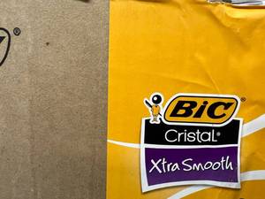 lot 164 image: 50x Bic Cristal Xtra Smooth Black Pens