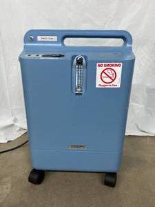 lot 65 image: WOW MSRP $2000 Respironics Everflo Q Ultra-quiet Stationary 5 Liters (Per Minute) Oxygen Concentrator WOpi -Oxygen Bars, Spas, Torch Welding & Lampworking, Jewelry Design, Fish Farming
