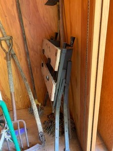 Misc garden tools