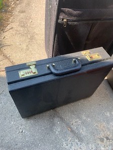 Luggage, briefcases and 3 vases