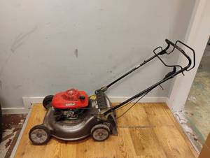 HONDA HARMONY 2 HRT 216 LAWNMOWER