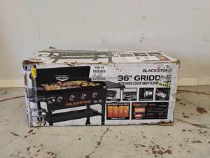 NEW BLACKSTONE 36 GRIDDLE WITH HARD COVER AND FOLDING SHELVES