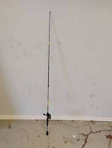 NEW ABU GARCIA VENGEANCE BAITCAST REEL AND FISHING ROD