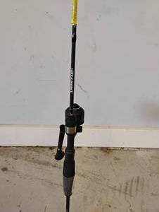 NEW ABU GARCIA VERITAS BAITCAST REEL AND FISHING ROD