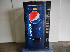 Dixie-Narco Commercial Pop Vending ...