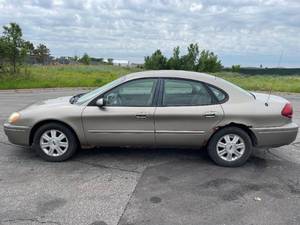 2005 Ford Taurus SEL