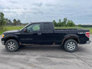 2010 Ford F-150 XLT  - 4X4