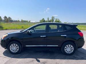 2011 Nissan Rogue S - AWD