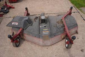 lot 83 image: Toro Guardian Recycler 72 Mower Deck