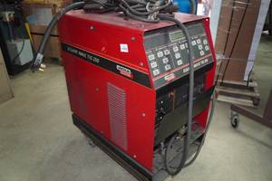 lot 115 image: Lincoln Electric Square Wave Tig 255 ACDC Welder