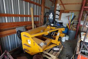 lot 102 image: Lorenz 3 Point Mount 6 Wide PTO Drive Commercial Snow Thrower Attachment