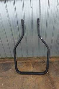 lot 126 image: Tractor Safety Bar