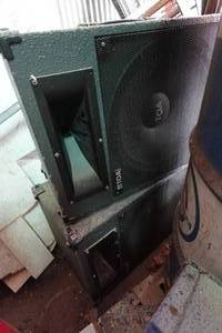 lot 129 image: TOA SL-15 Stage Speakers