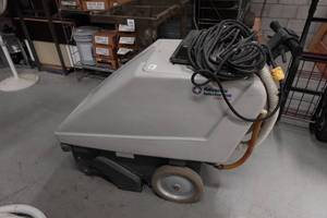 Advance Selectric 20E Walk Behind Carpet Extractor