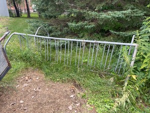 2 Bike Racks