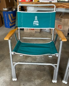lot 37 image: Lightweight Portable Chairs and Ottoman