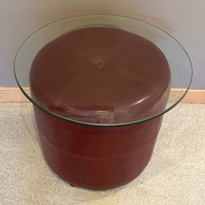 lot 18 image: Amazing Accent Table with Glass Top  Ottoman