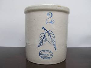 lot 14 image: RED WING Union Stoneware 2 Gallon Crock