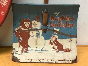 lot 22 image: Large Vintage 1950s era Tin Litho Snow Saucer Sled & Shovel