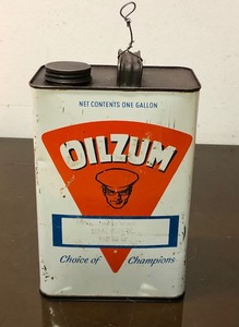 lot 134 image: 1 Gallon Vintage OILZUM Advertising Oil Can