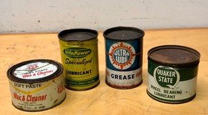 lot 139 image: Lot of 4 Vintage Metal Advertising Grease Cans