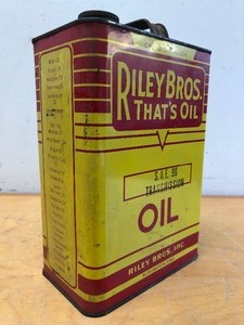 lot 146 image: 1 Gallon Vintage RILEY BROS Advertising Oil Can