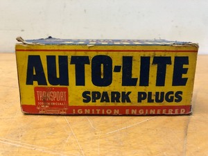lot 155 image: NOS Vintage AUTO-LITE Spark Plug Box