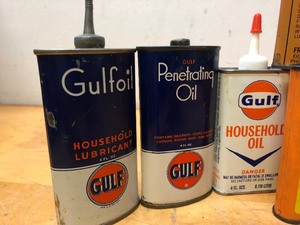 lot 202 image: Great Lot of Small Oiler Cans - Gun Oil etc
