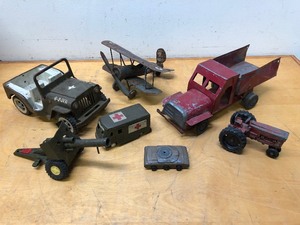 lot 204 image: Lot of Old Vintage Assorted Metal Toy Vehicles