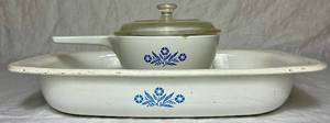 lot 17 image: Vintage Blue Corn Flower Corning Ware 2 pc Set