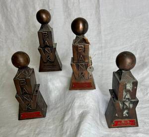 lot 94 image: Set of 4 Vintage 1950s Northwestern National Bank Cast Metal Weather Ball Bank