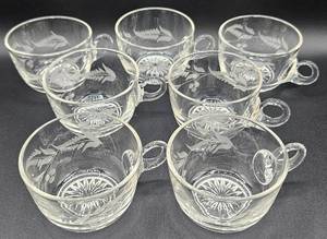 lot 85 image: 7 Princess House Uranium Glass Teacups