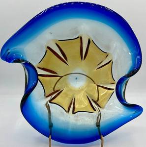 lot 34 image: Vintage Murano Blue and Amber Blown Glass Dish