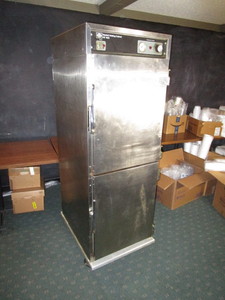 lot 30 image: Henny Penny Warming Cabinet 24x31x71