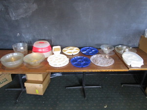 lot 54 image: Misc. Food Trays
