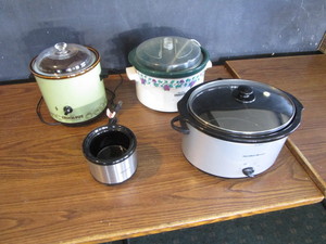 lot 96 image: Crock Pots