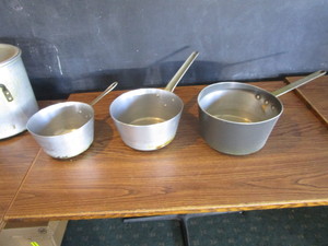 lot 103 image: Alum Pans