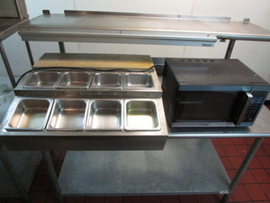 lot 77 image: Warmer & Microwave