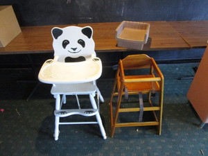 lot 132 image: High Chairs & Booster Seat