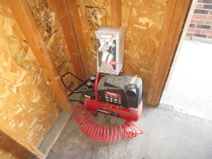 lot 168 image: Air Compressor, Air Hose, Paint Gun