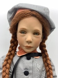 lot 101 image: VINTAGE SONJA HARTMANN DOLL NIB, LE